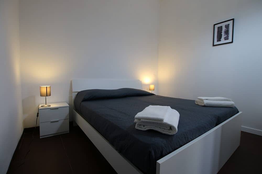 Green Suite - Villa moderna con piscina a sfioro privata, vista sul mare, Wi-Fi in Campofelice di Roccella, Provincia di Palermo