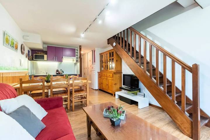 Gîte pour 6 personnes, avec vue et balcon à Saint-Lary