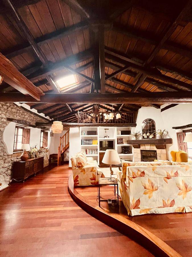 Casa de vacaciones para 7 personas, con jardín y jacuzzi - 1