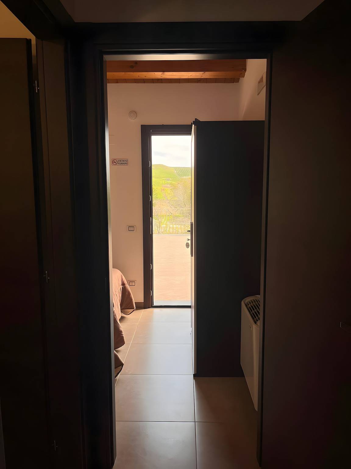 Camera 'Tramuntana' con piscina e terrazza in comune, Wi-Fi in Provincia di Caltanissetta