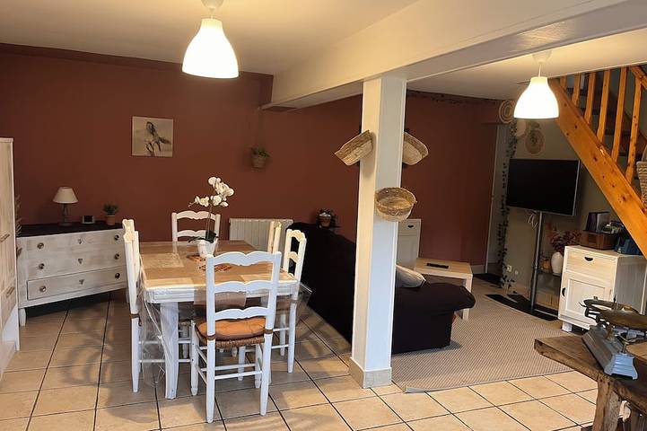 Location de vacances pour 6 personnes, avec Jardin à Saint-Julien-de-Chédon
