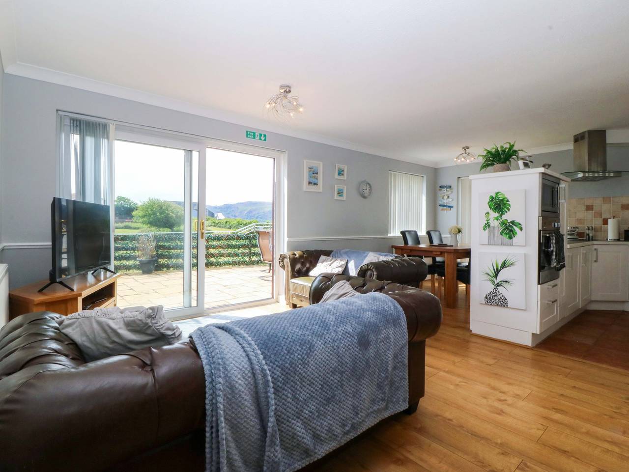 Entire apartment, Beach House (Ty Traeth) in Deganwy, Conwy region