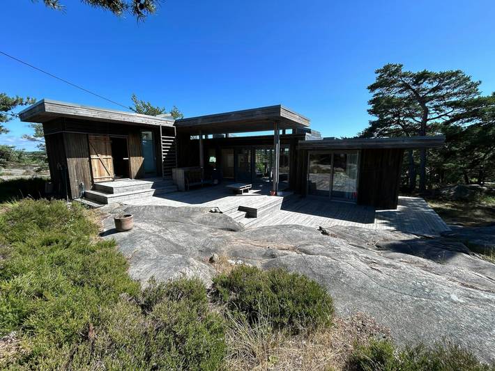 Von einem Architekten entworfene Hütte in Holmetangen mit japanischer Ruhe in Hvaler