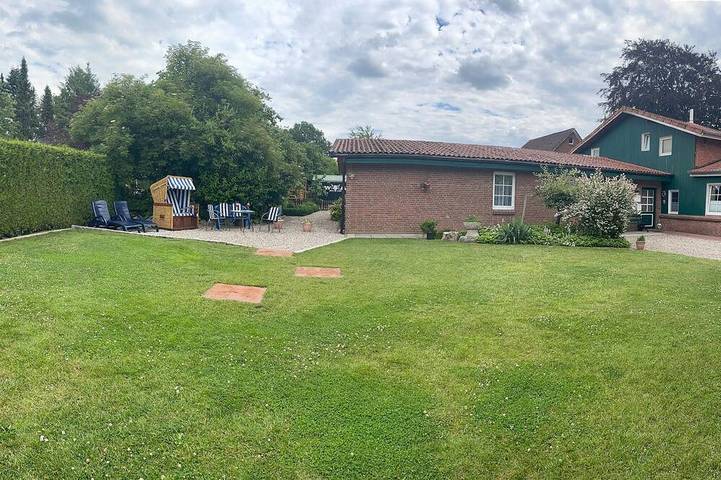 Ferienwohnung für 6 Personen, mit Garten in Haale