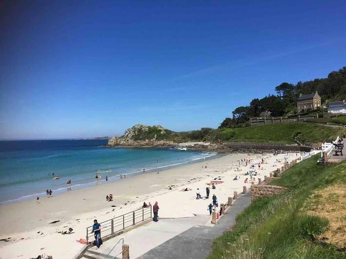 Gîte pour 2 personnes, avec vue et terrasse, animaux acceptés dans Plage Trestignel - 4