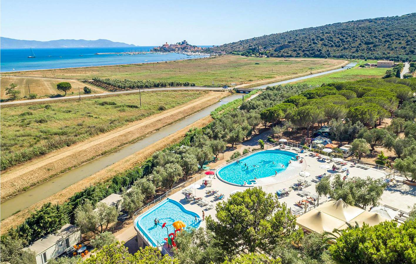 Apartamento vacacional entero, Retiro junto a la playa con aparcamiento, aire acondicionado y piscina in Orbetello, Parco naturale della Maremma