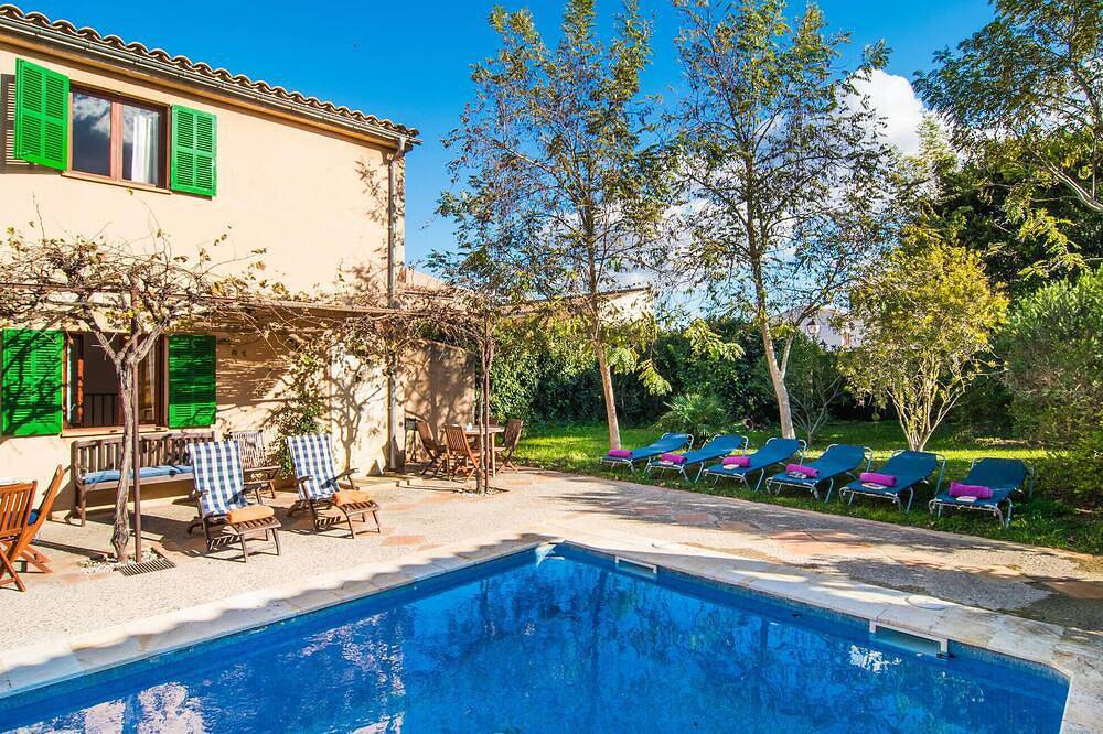 Bonita casa en Petra con piscina privada, puede ser interior o exterior. in Petra, Interior de Mallorca