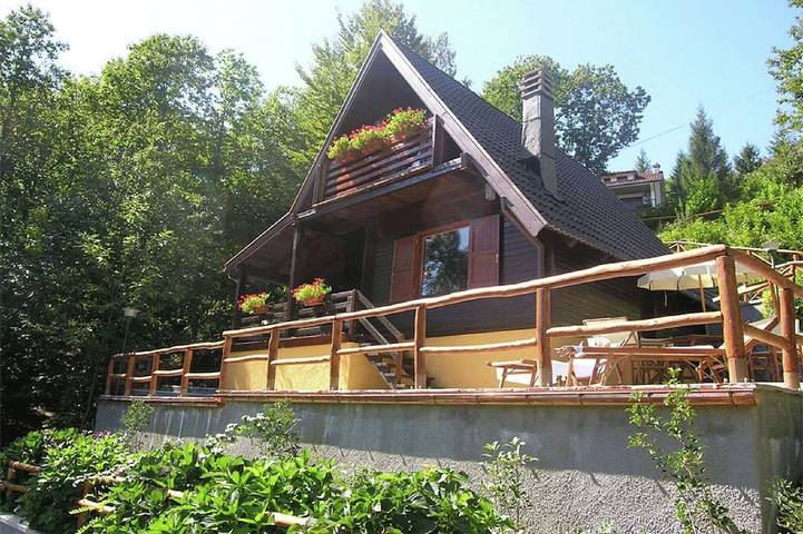 Chalet per 6 persone, con giardino e piscina - 1