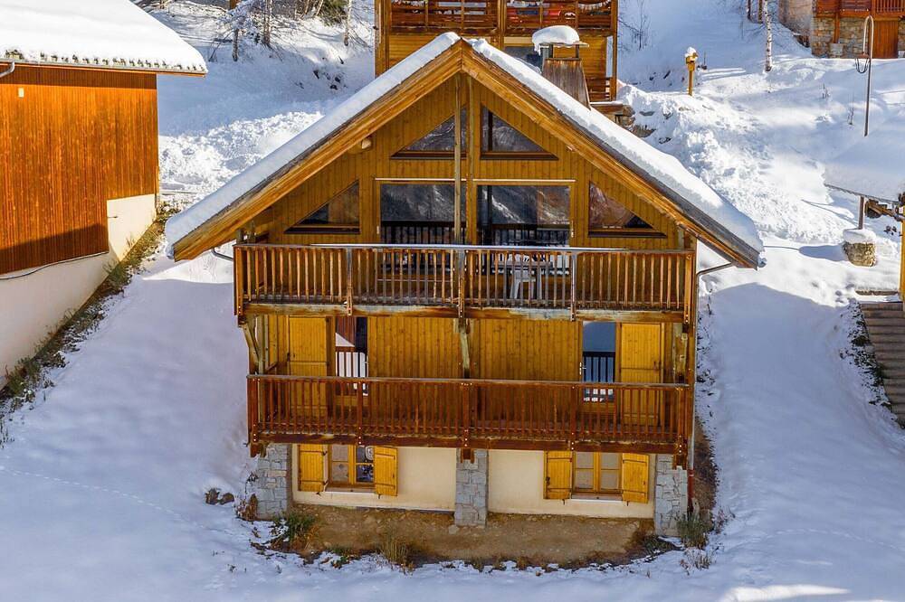 Oz/Alpe d'Huez 150m slopes, up to 18pers, Jacuzzi, en-suite bedrooms in Oz, Nationalpark Écrins
