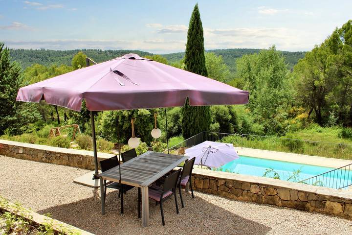 Gîte pour 6 personnes, avec piscine, animaux acceptés à Villecroze - 3