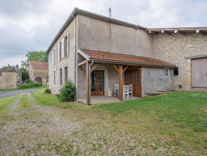 Location de vacances pour 6 personnes, avec Jardin à Nouart