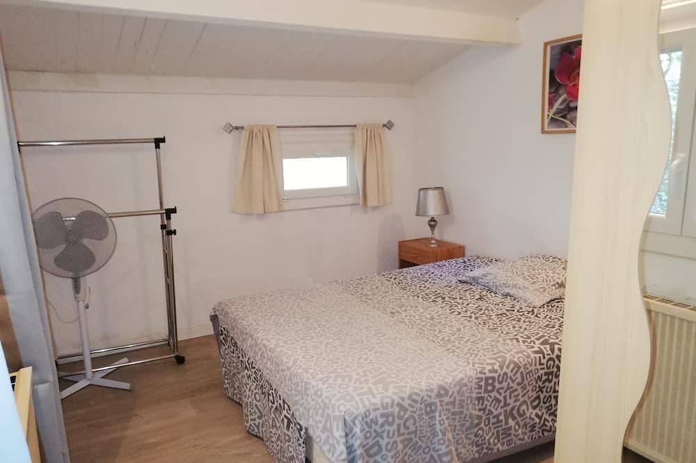 T2 50m² (4 couchages)  + piscine sur domaine de 8600 m², proche Aix en Provence in Aix-en-Provence, Région d'Aix-en-Provence