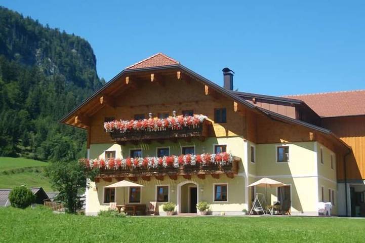Ferienwohnung für 4 Personen, mit Garten und Sauna sowie Balkon in Hintersee (Salzburger Land)