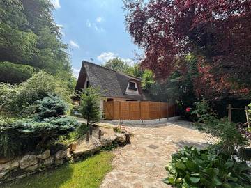 Gîte pour 14 personnes, avec sauna et jacuzzi ainsi que jardin et piscine à Coupvray