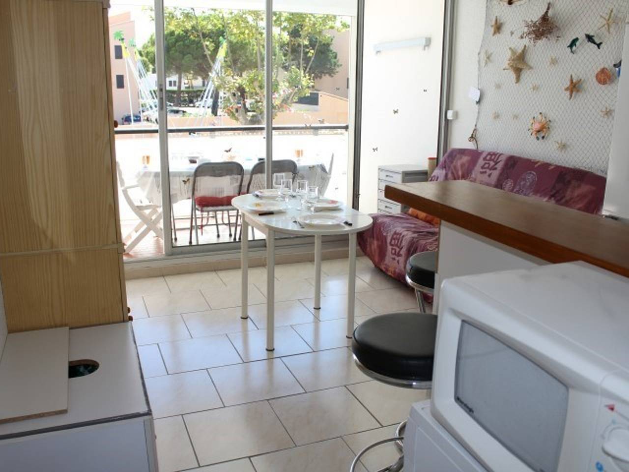 Appartement entier, Appt 2P cabine, 6 couchages avec piscine et parking à Gruissan, près plage et port in Gruissan (Ville), Gruissan