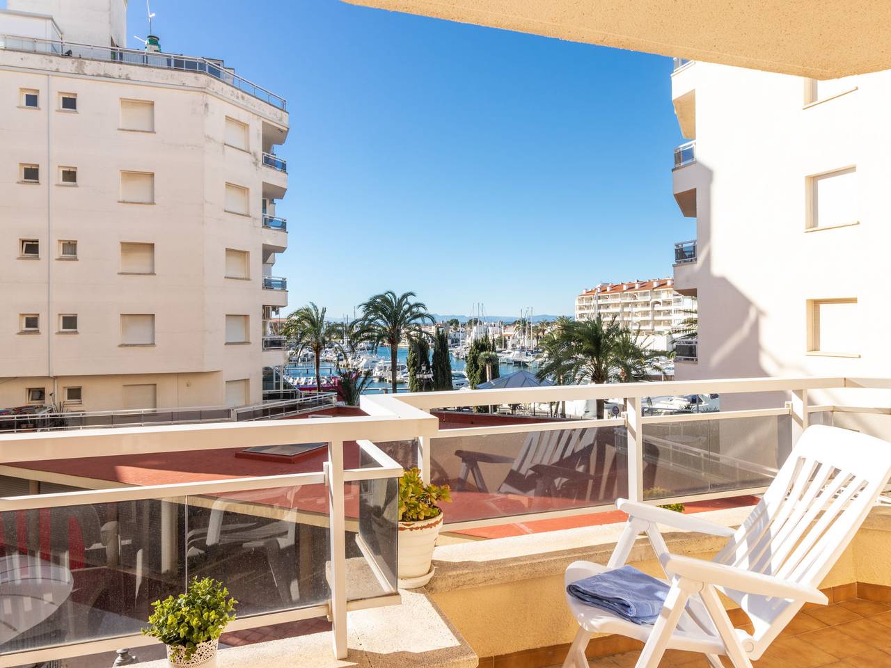 Ganze Wohnung, Club Nautic in Empuriabrava, Oberampurien