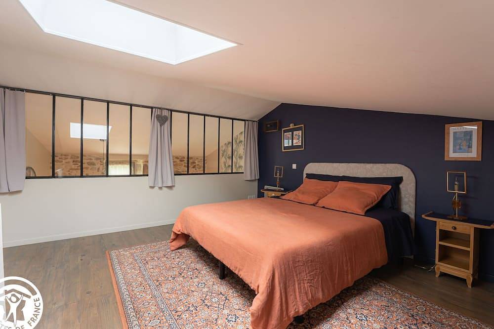 Maison rénovée avec jardin, piscine chauffée et wifi à Mareuil-sur-Lay in Mareuil-sur-Lay-Dissais, Région de La Roche-sur-Yon