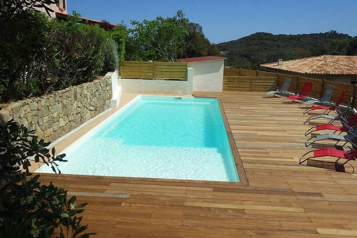 Ferienwohnung für 10 Personen, mit Terrasse und Pool - 1