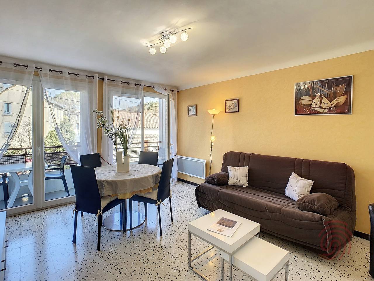 Appartement entier, Appartement F2 moderne à Lamalou-les-Bains, proche thermes, balcon, Wi-Fi, animaux acceptés in Lamalou-les-Bains, Région de Béziers