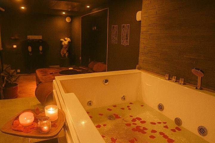 Location de vacances pour 2 personnes, avec jacuzzi et sauna, animaux acceptés à Briord