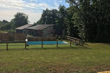 Location de vacances pour 8 personnes, avec terrasse à Le Roc