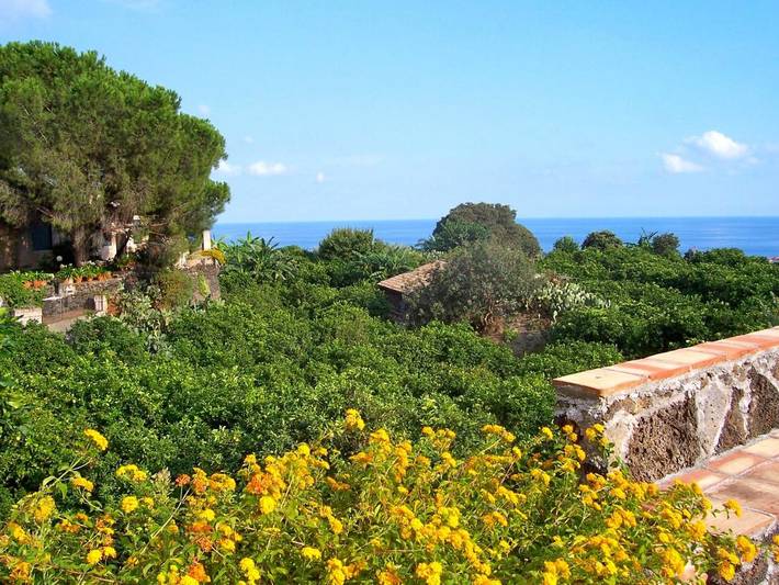 Agriturismo per 5 persone, con panorama e giardino a Acireale