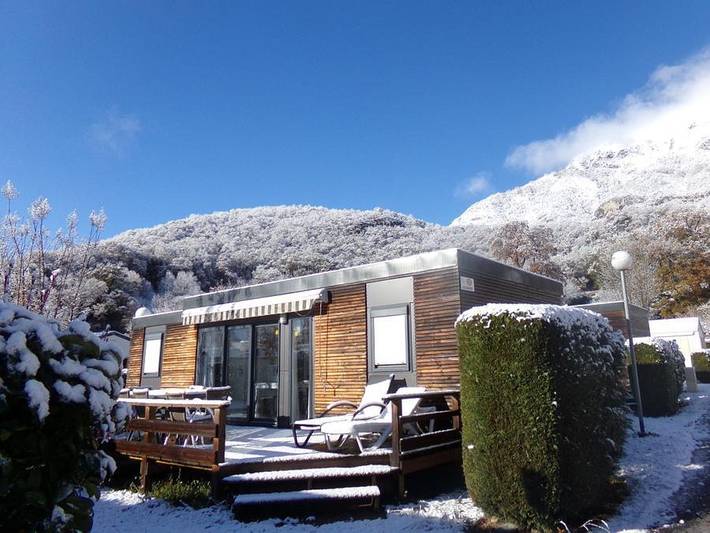 Camping Ecovillage Le Soleil Du Pibeste - Mobilheim 6 personen - Pont D'Espagne 3 Schlafzimmer, 2 Bäder = Bettwäsche + Handtücher + Reinigung in Agos-Vidalos, Französische Pyrenäen
