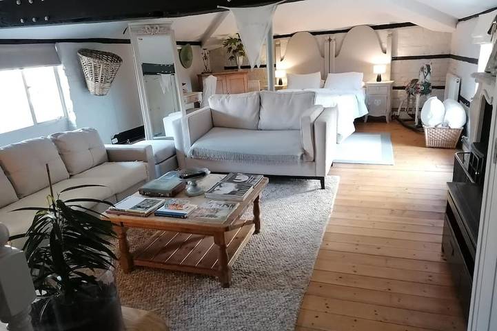 Vacation rental for 3 people, with terrace in Southern England