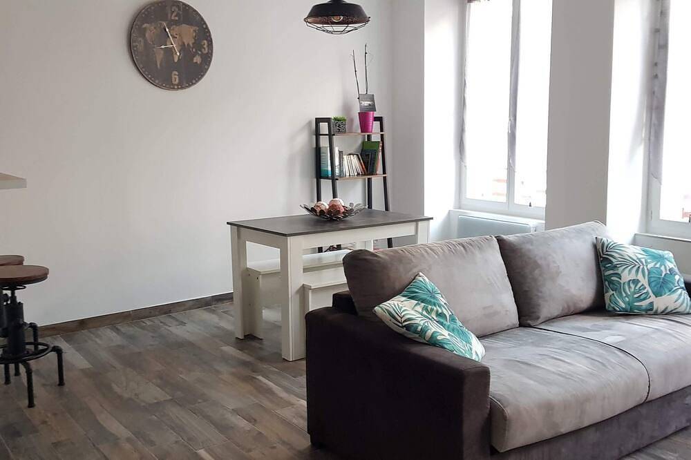 Apartamento entero, F2 Pithiviers Center (45) \"Ô amueblado por Pithiviers\" in Pithiviers, Región de Pithiviers