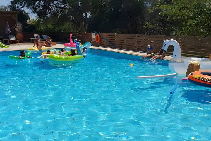 Bed and breakfast for 4 people in Corfu