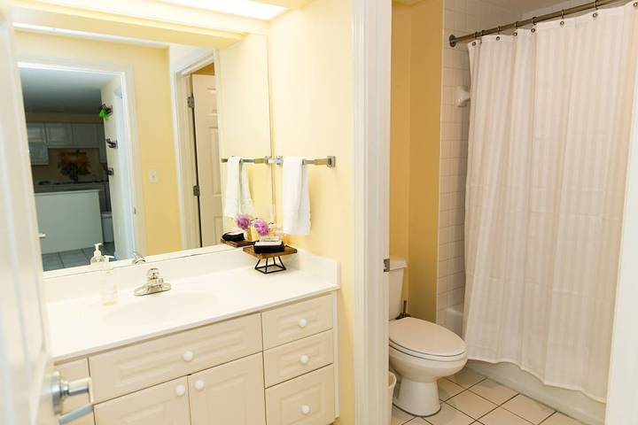 Beach rental for 7 people, with yard and hot tub as well as pool in Sandestin