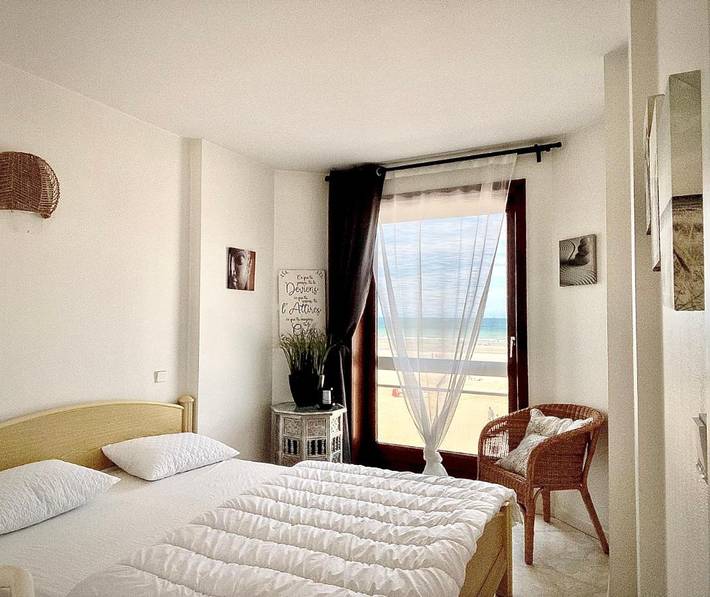 Gîte pour 4 personnes, avec terrasse et vue dans Plage du Perroquet - 2