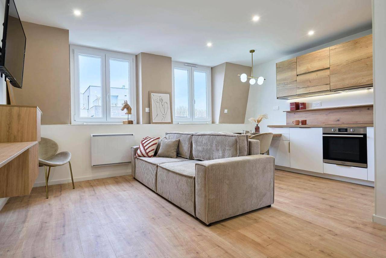 Appartement entier, T2-spacieux-lumineux in Mons-en-Barœul, Région de Lille