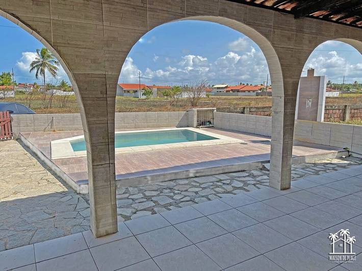 Casas e apartamentos de temporada para 20 pessoas, com jacuzzi e balcão em Lucena (PB)