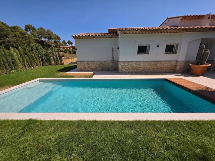 Villa für 9 Personen, mit Whirlpool und Garten an der Costa Brava