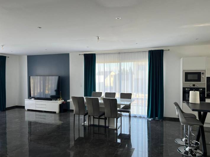 Location de vacances pour 7 personnes, avec terrasse et vue à Bénouville - 2