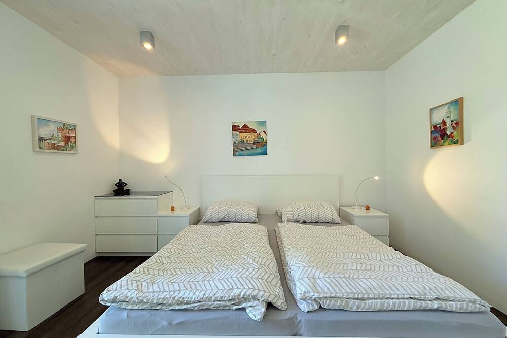 Ganze Wohnung, See und Mehr Apartment 1 – Modernes Apartment mit überdachter Terrasse am See in Stetten, Region Bodensee-Oberschwaben