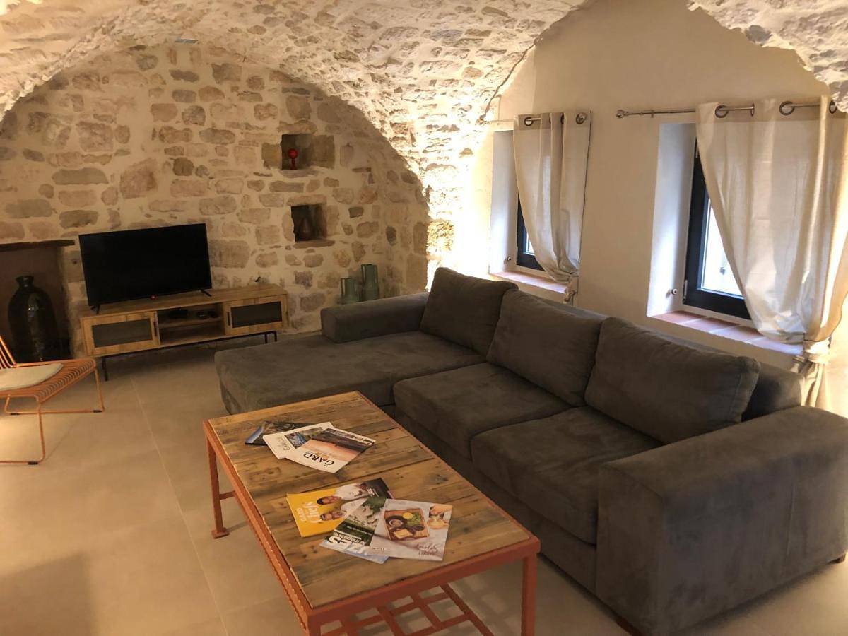 Three-Bedroom House in Garrigues-Sainte-Eulalie, Région de Nîmes