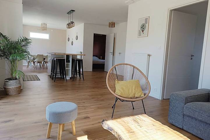 Location de vacances pour 4 personnes, avec terrasse et jardin dans Plage de Tréompan