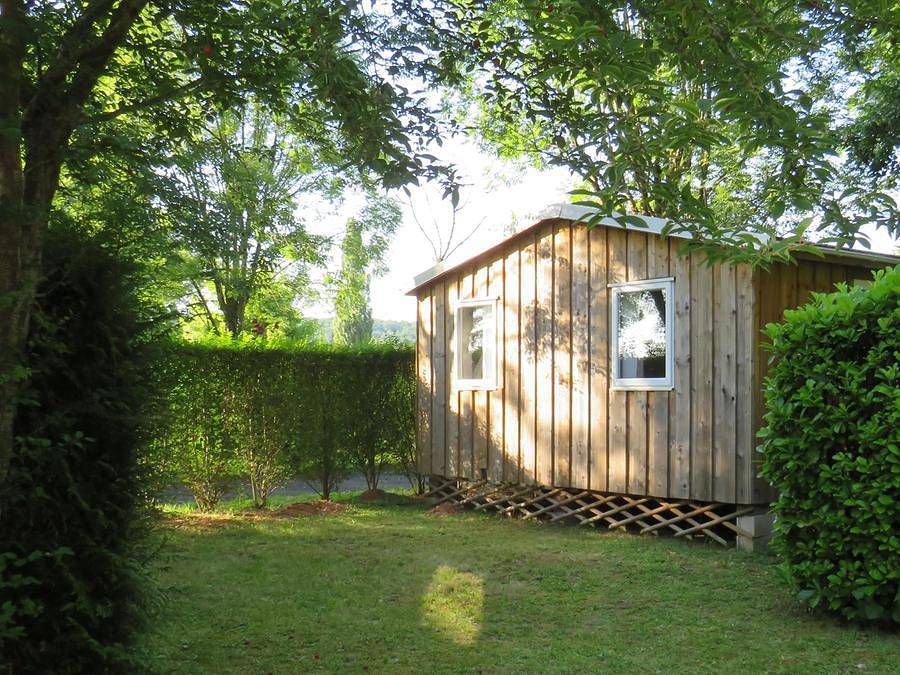 Camping La Salvinie - Bungalow 5 personen - Tit'home Hütte Holz und Terrasse ohne Sanitäranlagen in Terrasson-Lavilledieu, Périgord Noir