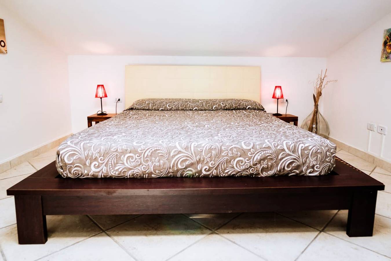 Entire apartment, Apartment 'B' with Private Terrace, Wi-Fi and Air Conditioning in Grosseto, Grosseto Province