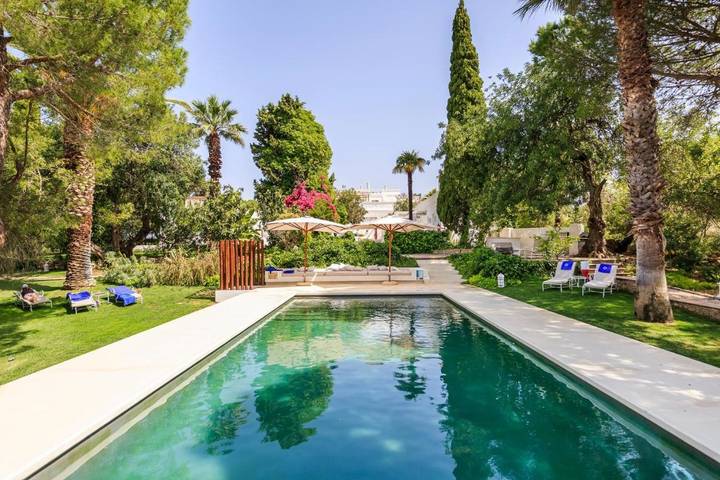 Hôtel pour 3 personnes, avec jardin et piscine