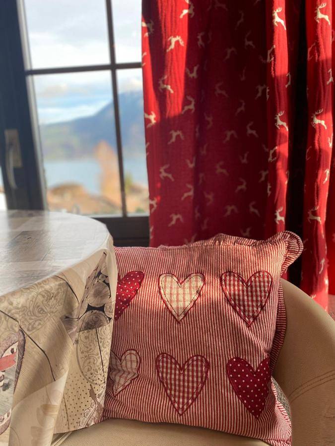 Gîte pour 2 personnes, avec Terrasse et Vue à Spiez - 4