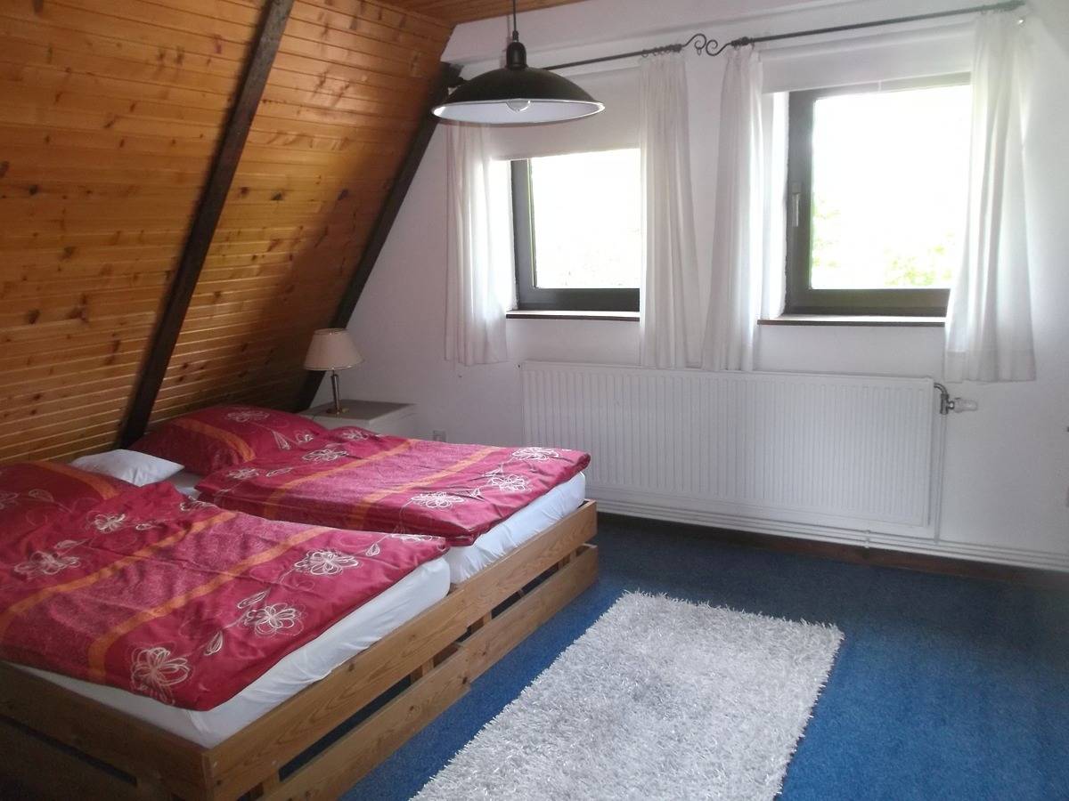 Ferienhaus und Ferienwohnung Bergmann - Ferienhaus-5-Räume - 01 in Husum, Nordfriesland