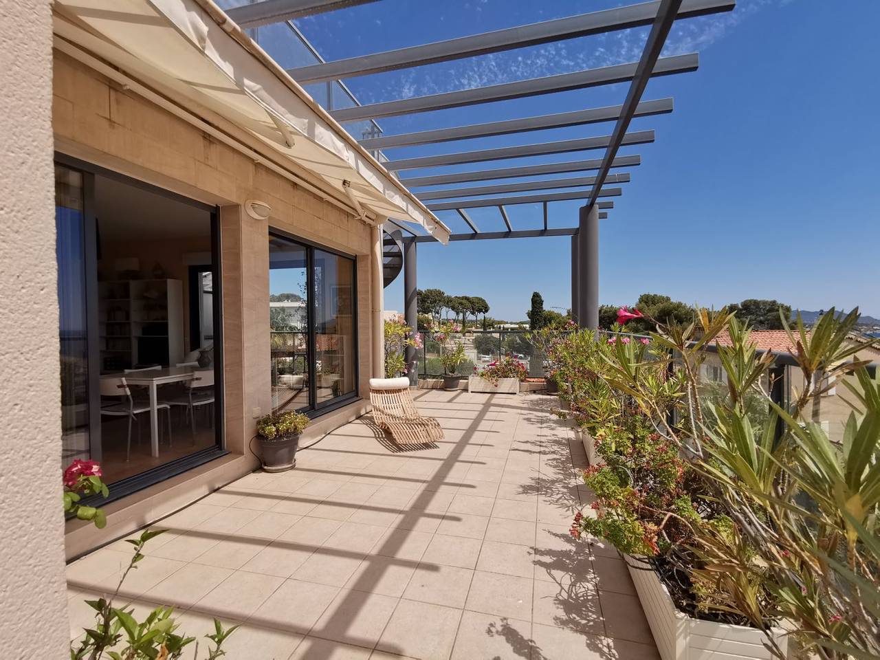 Appartement entier, Azur & Vous - T3 de standing classé 4**** in Bandol, Région de Toulon