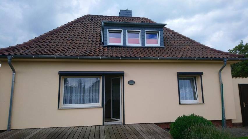Ferienhaus für 9 Personen, mit Terrasse und Garten sowie Ausblick in Brake - 2