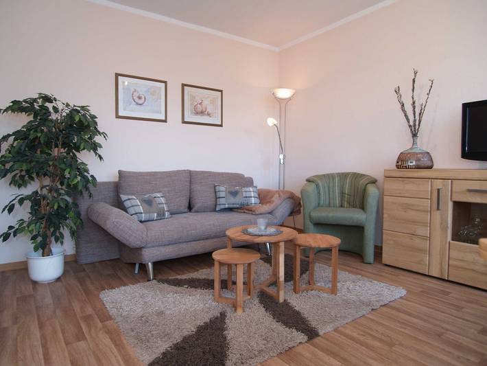 Bungalow für 4 Personen, mit Balkon und Garten