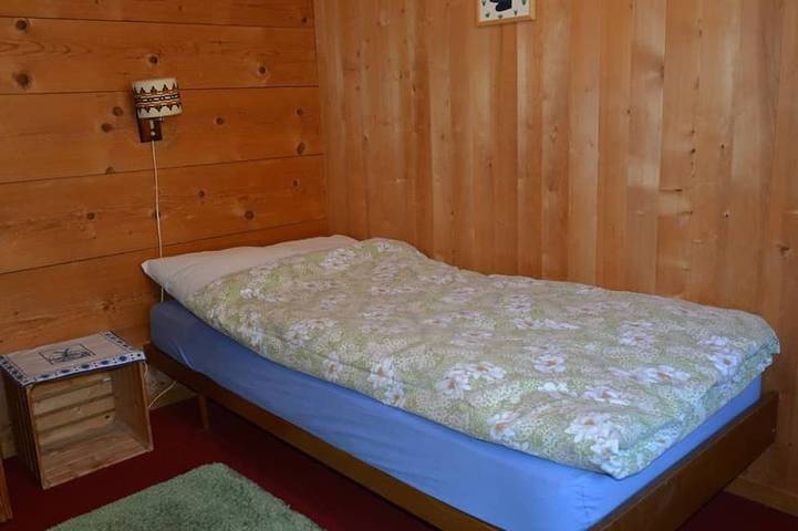 Ganze Wohnung, Lydia Appartement/Fewo, Dusche oder Bad, Wc 7-Bettwohnung in Lauenen b. Gstaad, Lauenen