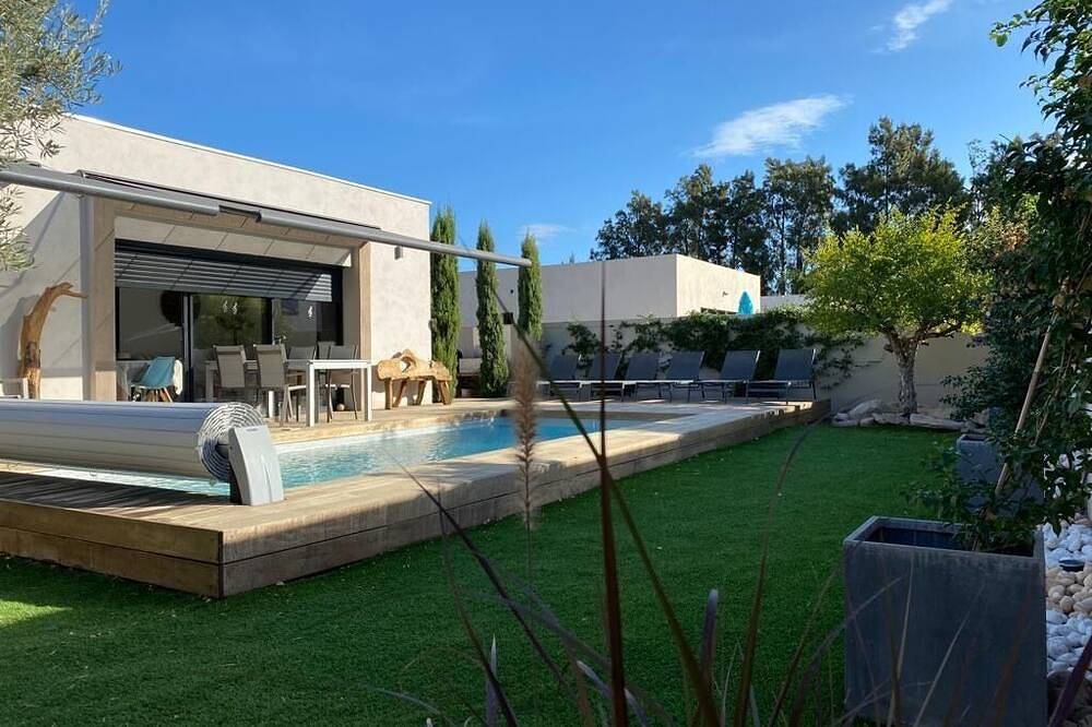 Casa vacanza a Lecci a partire da 210€ a notte