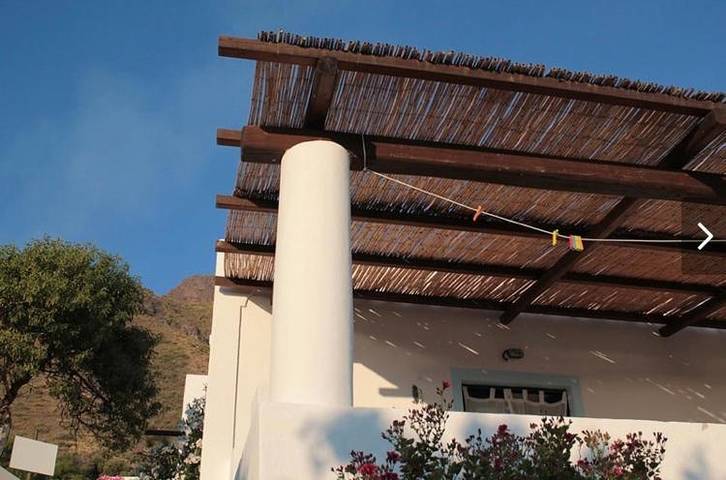 Gîte pour 2 personnes, avec terrasse et jardin dans Stromboli - 2
